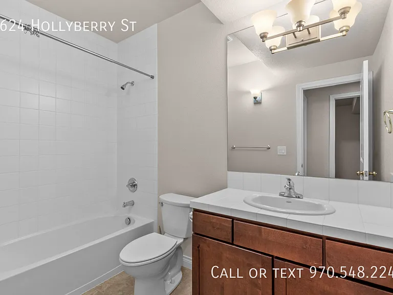 1624 Hollyberry St — Photo 22
