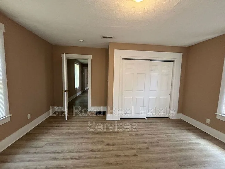 8 S River St — Photo 20