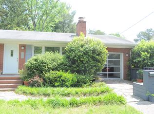 220 Thomas Nelson Ln, Williamsburg, VA 23185