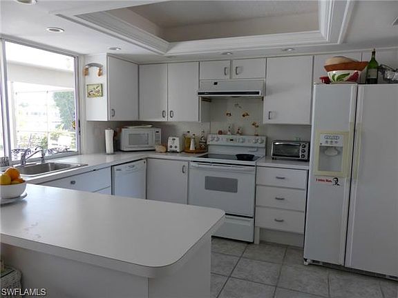 2nd image of 1135 Edington Pl
