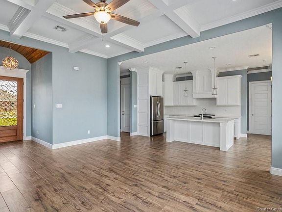 3rd image of 1565 Cameron Ct