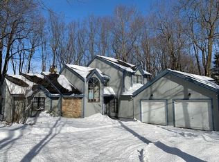 650 Gardner Rd, Hidden Valley, PA 15502