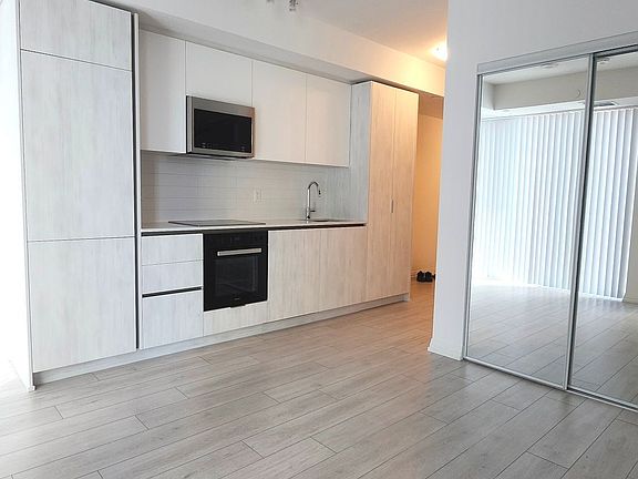 5th image of 400 King St W #2201
