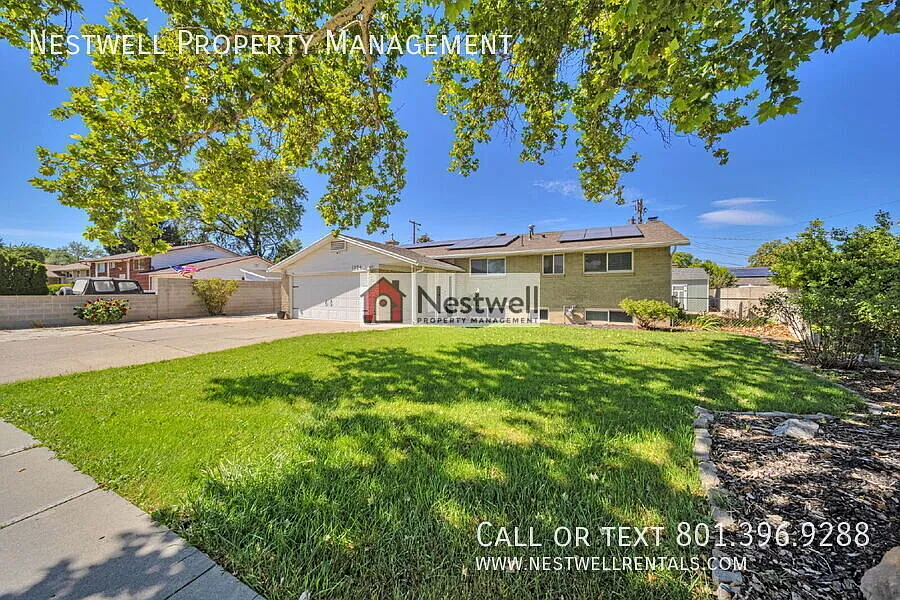 1554 W Beechwood Cir