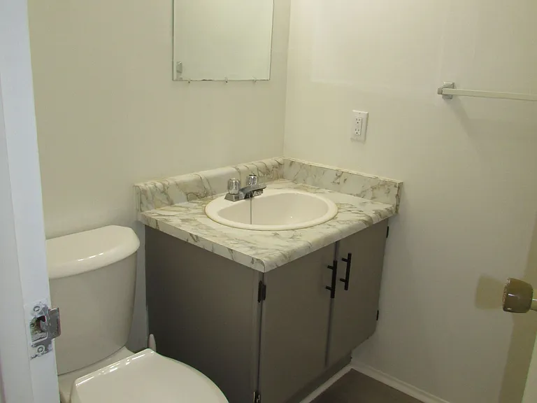 2001 Bonnymede Dr #213 — Photo 25
