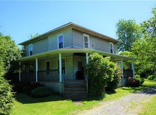 4937 Royalton Center Rd, Gasport, NY 14067
