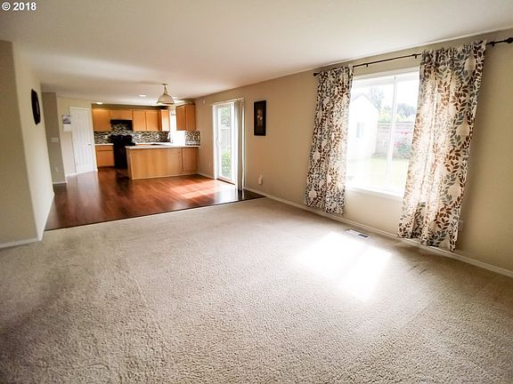 5th image of 4320 NE 163rd Ave