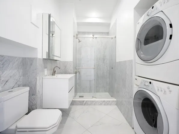 254 Elizabeth Street image 18 of 19