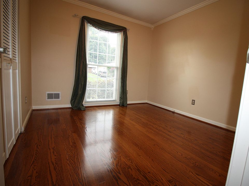 1st image of 9005 Shevie Dr