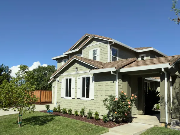 8560 Hickory Way, Gilroy, CA 95020