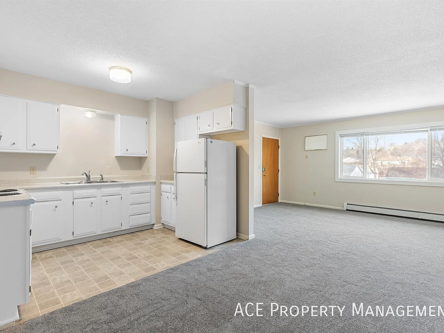 2 bed, 869 sqft, $945 — Photo 1