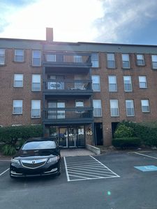 140 Kane St APT D9, West Hartford, CT, 06119