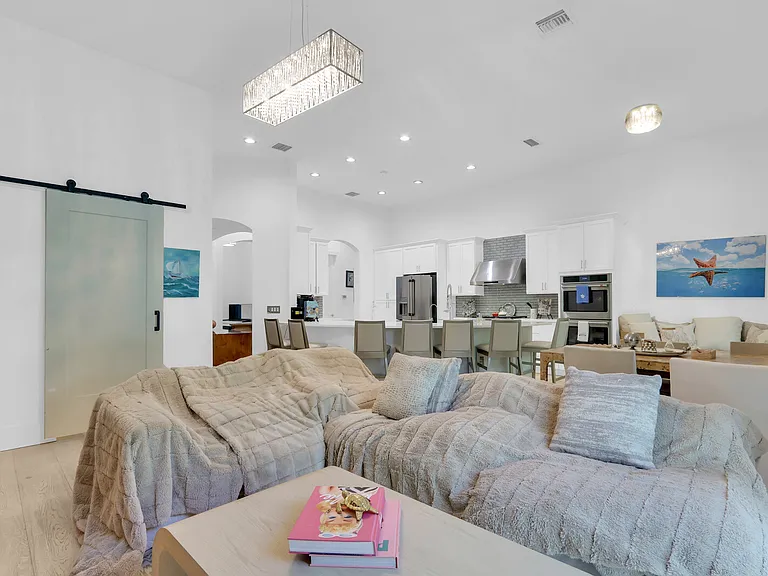 1726 Nature Ct — Photo 4
