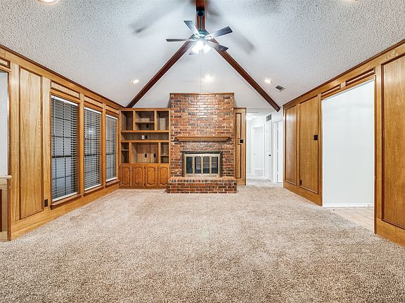 3rd image of 4913 Portola Dr