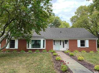 104 W Chestnut St, Avon, IL 61415