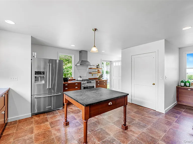 5 Thorn Hedge Rd — Photo 17