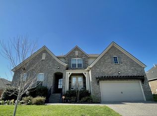 742 Burgess Dr, Goodlettsville, TN 37072