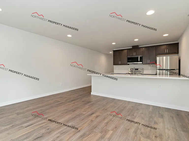 208 E Stella St #805-813 — Photo 28