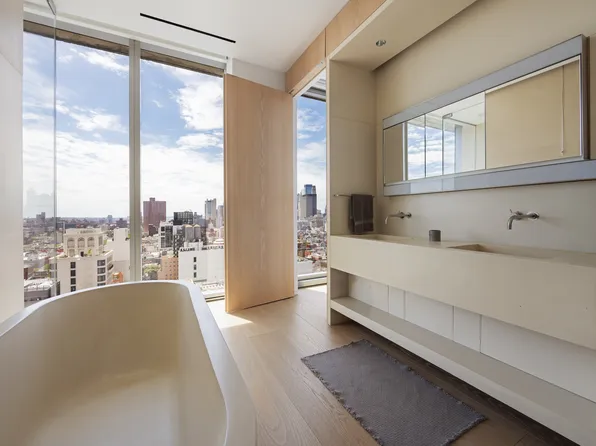 215 Chrystie Street image 14 of 23