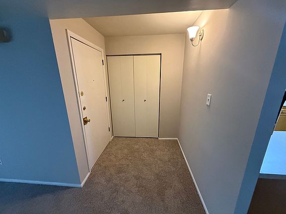 3rd image of 326 Saybrook Ln #B