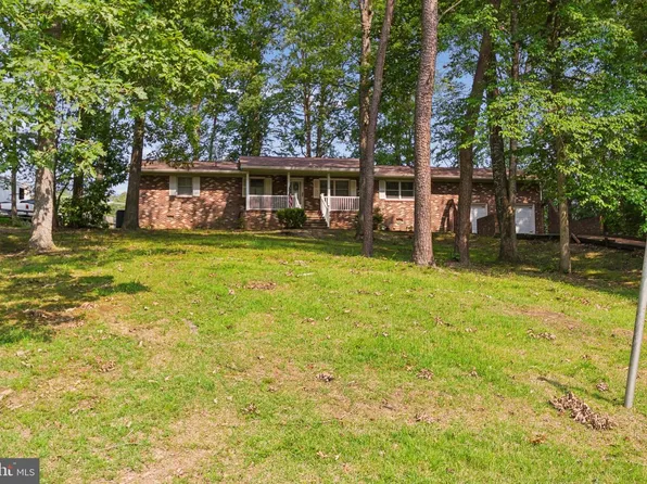 5 Greenridge Dr, Stafford, VA 22554