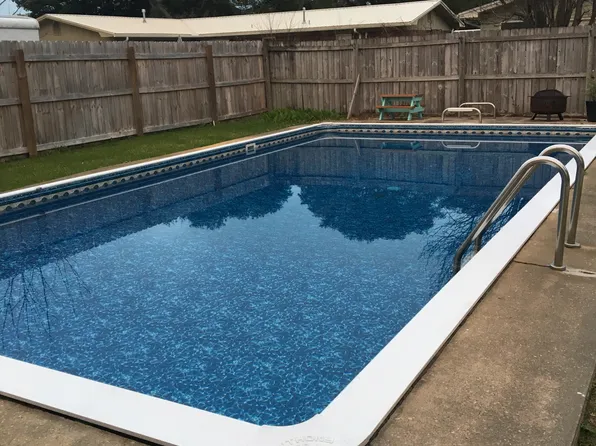 640 Golf Course Dr, Fort Walton Beach, FL 32547