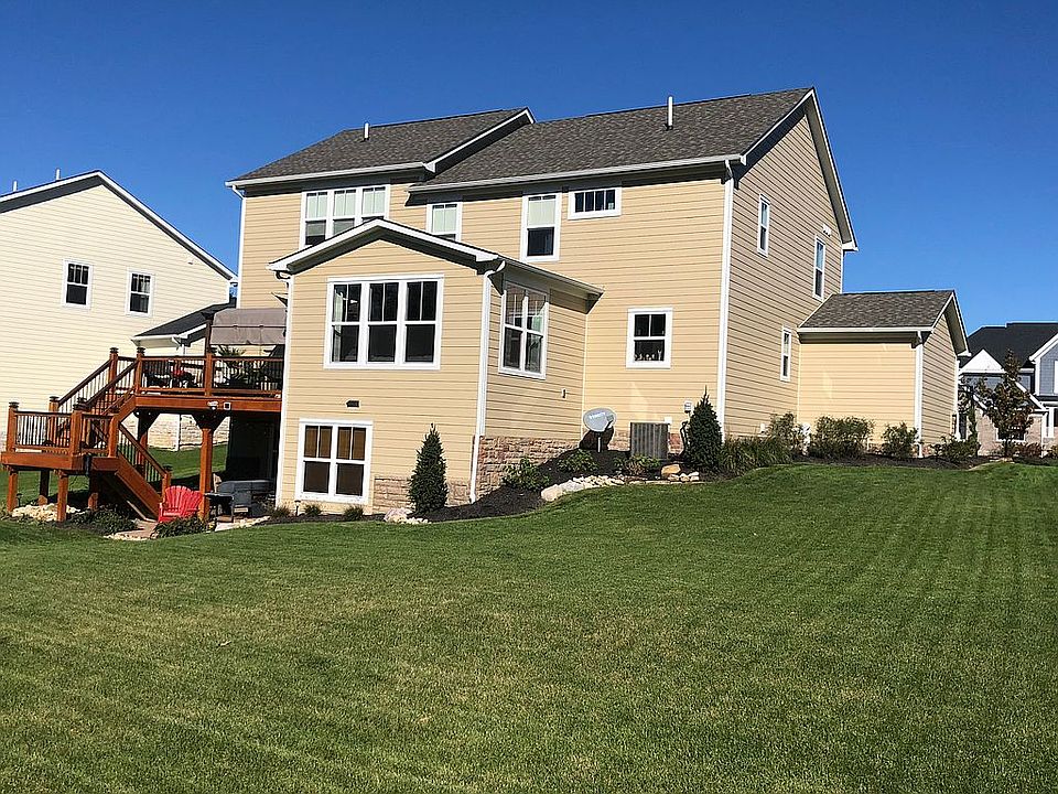 2nd image of 10549 Sugar Maple Dr