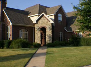 5301 S Braebourne Ct, Rogers, AR 72758