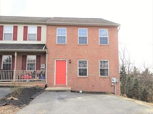 155 Heatherwood Dr, Ephrata, PA 17522