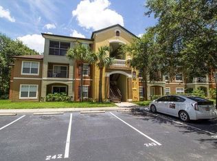 814 Crest Pines Dr APT 926, Orlando, FL 32828