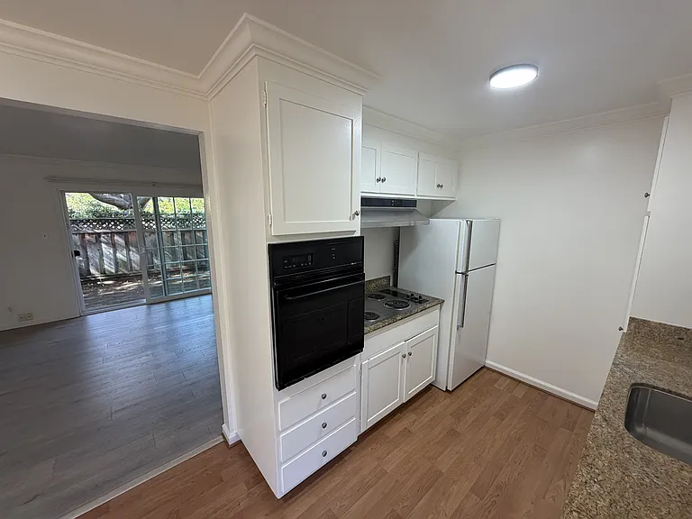 124 Buckthorn Way #0 — Photo 3