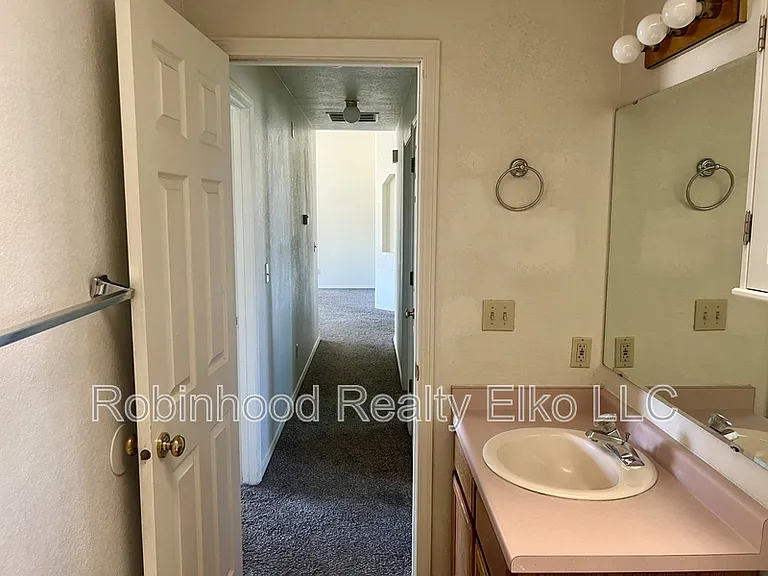 132 Flora Pl — Photo 19