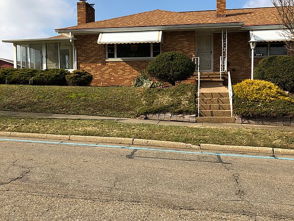 3rd image of 2213 Daniels Ave