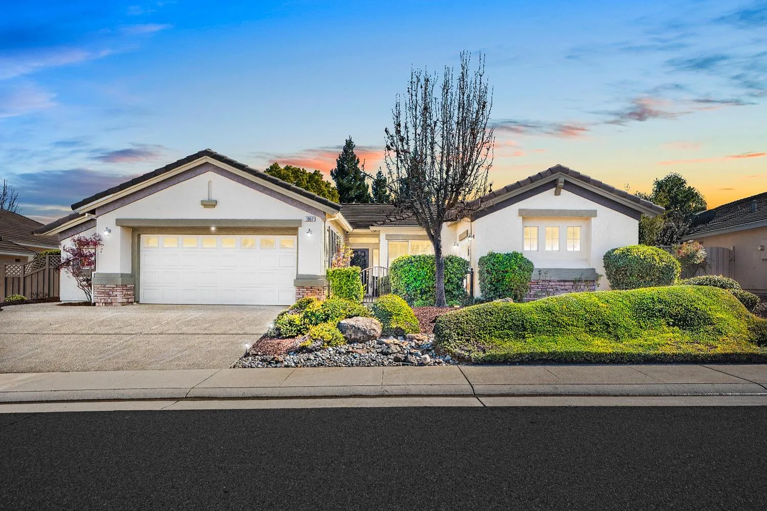 1957 Hawk Hill Ln photo 1