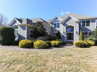 36 Eagle Dr, Mashpee, MA 02649