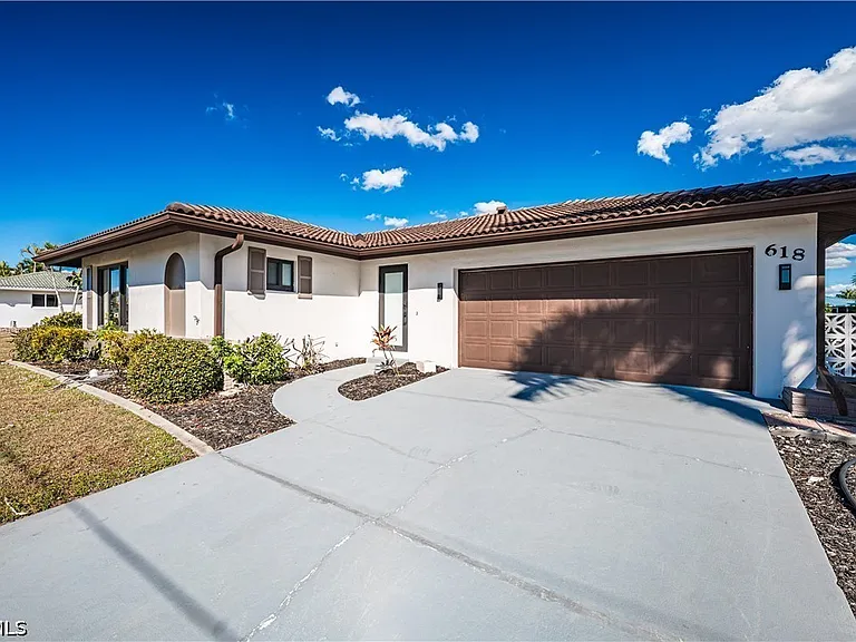 618 Santa Margerita Ln — Photo 4
