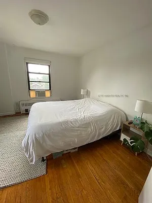 Rented by City Heights Realty | media 11