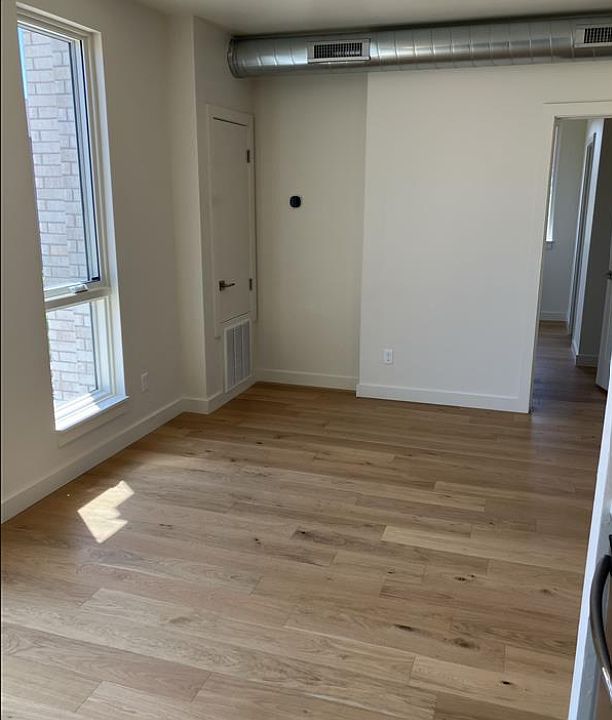2nd image of 1640 Spoke St #1