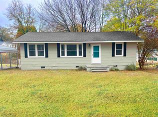 5 Pine Ln, Inman, SC 29349