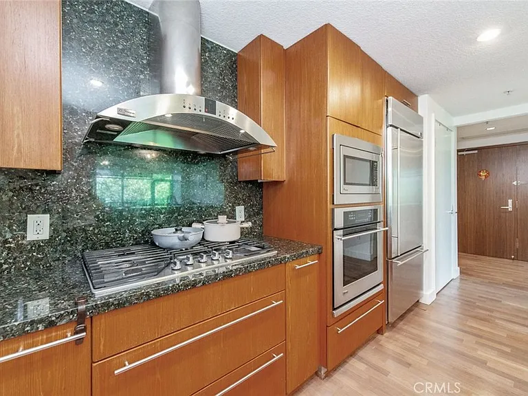 3141 Michelson — Photo 5