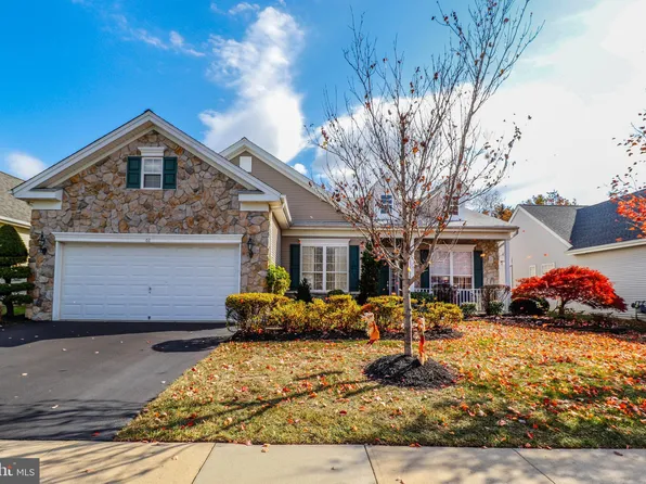 61 Barbary Ln, Columbus, NJ 08022