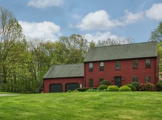 2 Greenmeadow Ln, Grafton, MA 01519