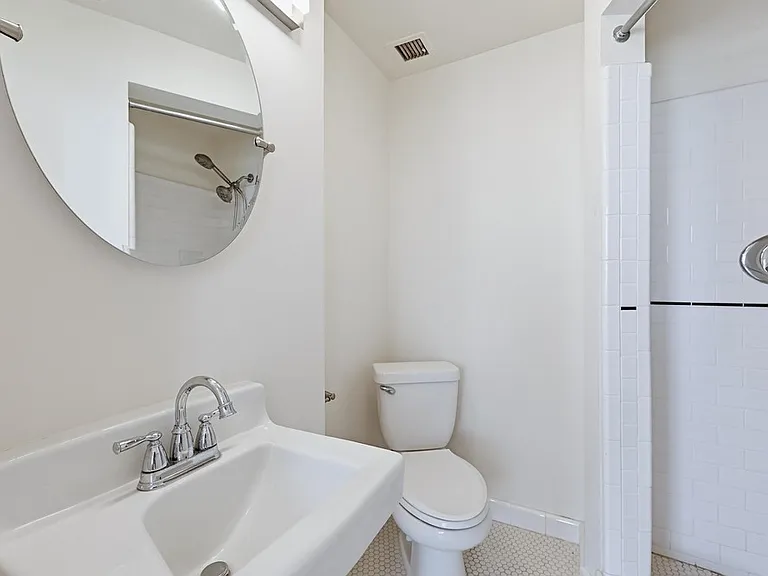 702 Ash St #702 — Photo 28