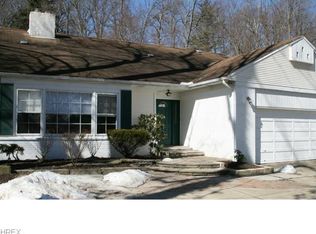 579 Hampshire Rd, Akron, OH 44333