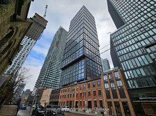 82 Dalhousie St #4212, Toronto, ON M5B 0C5