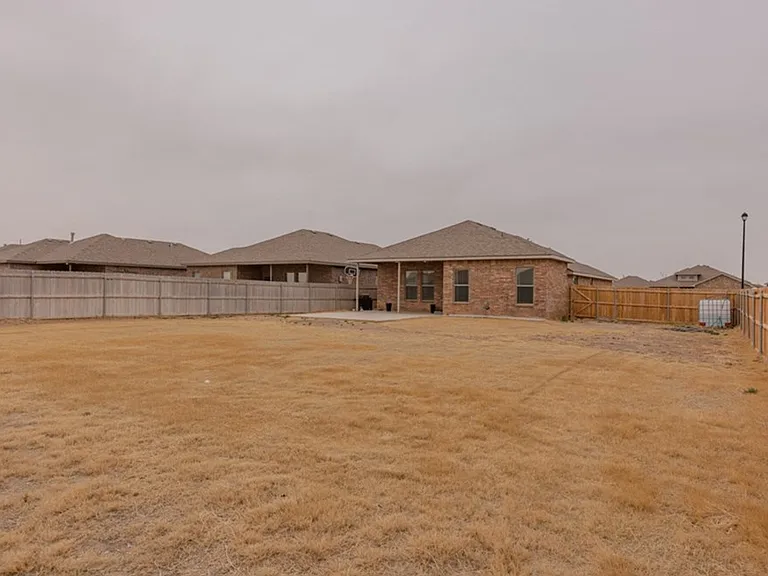 6706 Yellow Rose Ct — Photo 10
