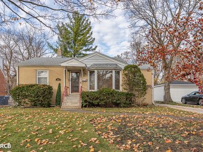 266 Columbia Ave, Des Plaines, IL, 60016