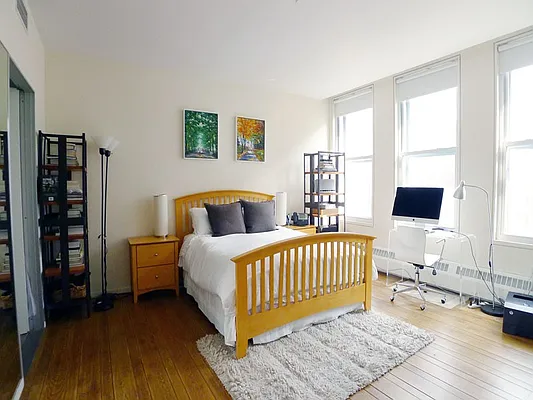 Rented by Sotheby's International Realty | media 11