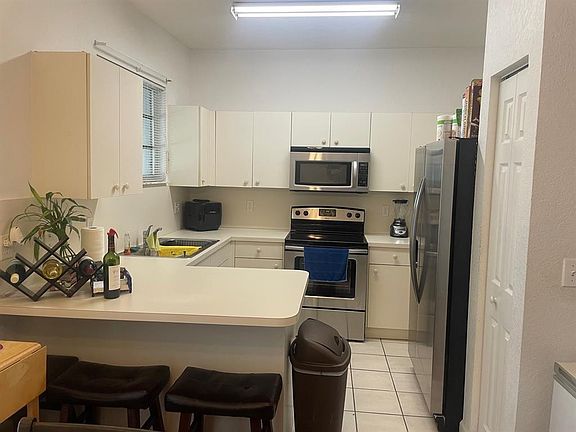 2nd image of 2720 NE 3rd Drive #204