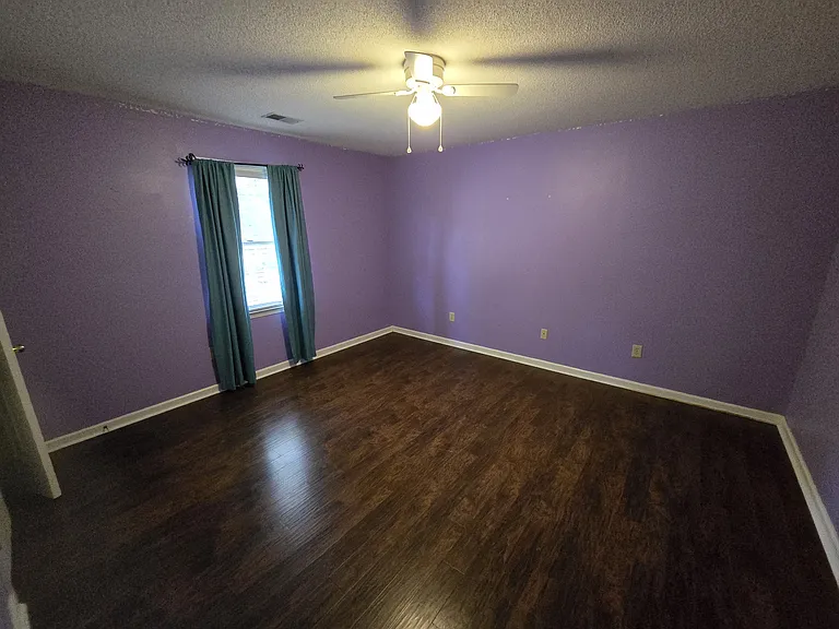 103 Thames Ct — Photo 9